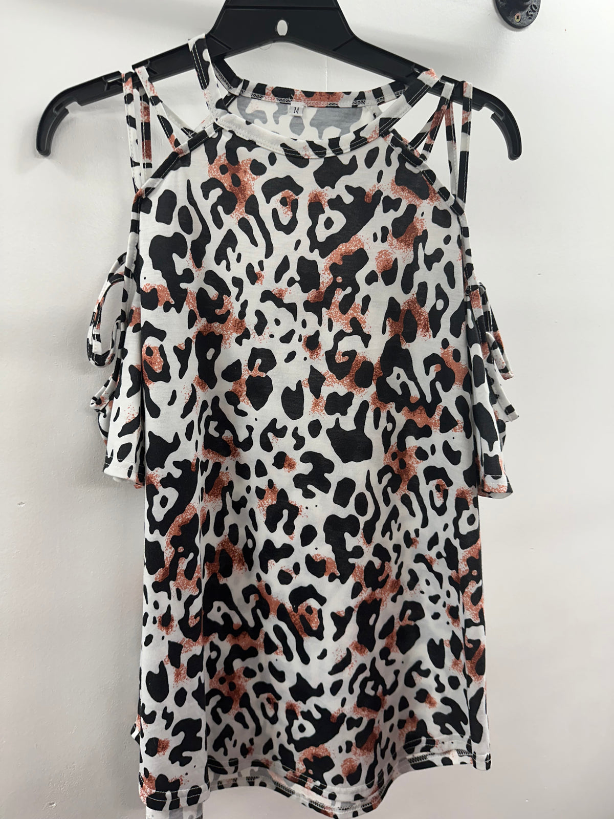 Leopard Cold Shoulder Top    Medium    (017)