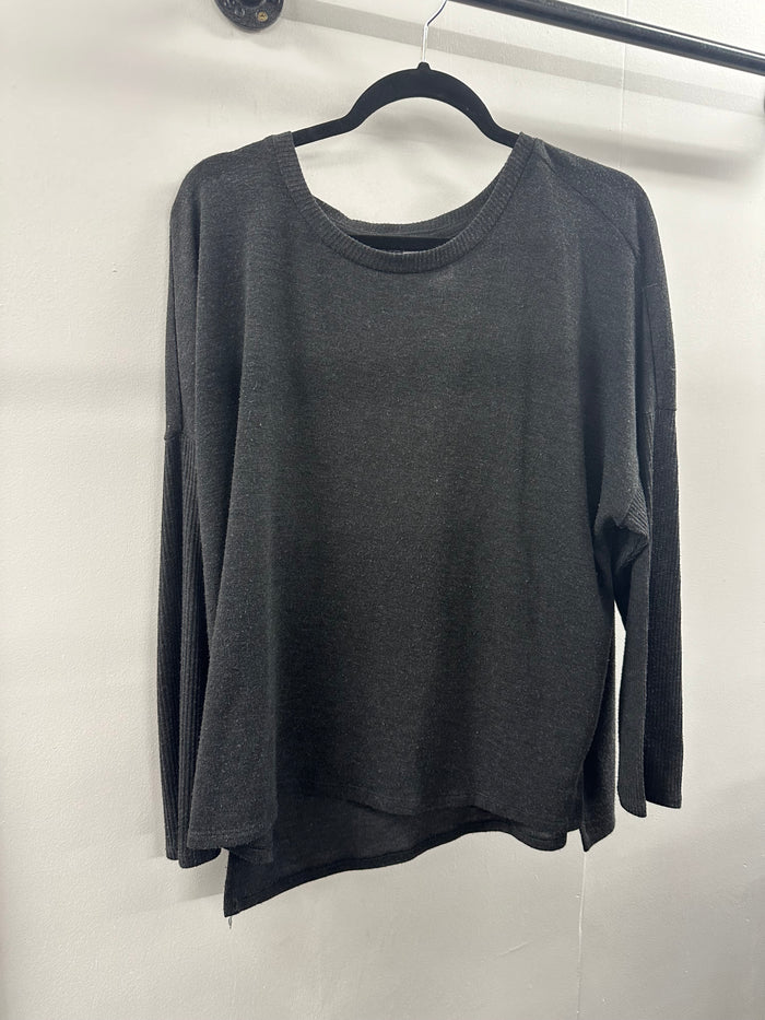 Joyspun Gray Sweater Top    Large    (001)