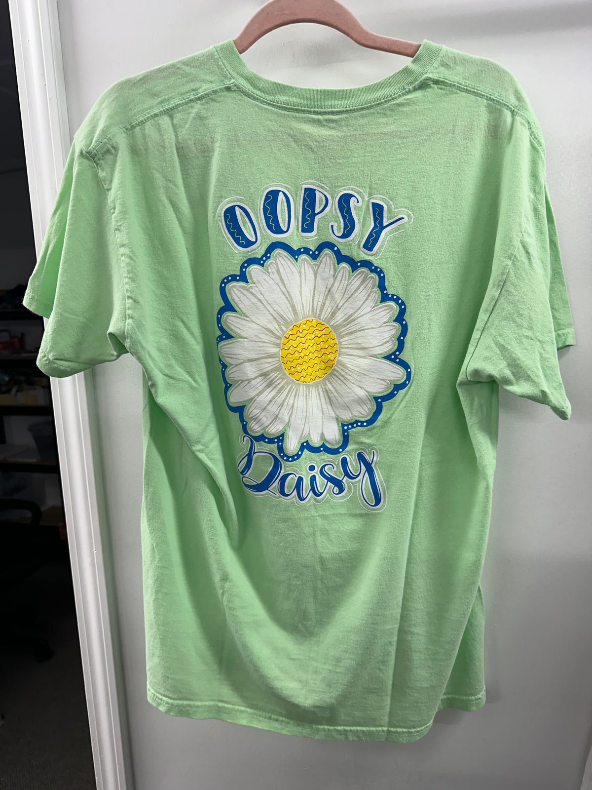 Oopsy Daisy Green Tee        Large        (011)