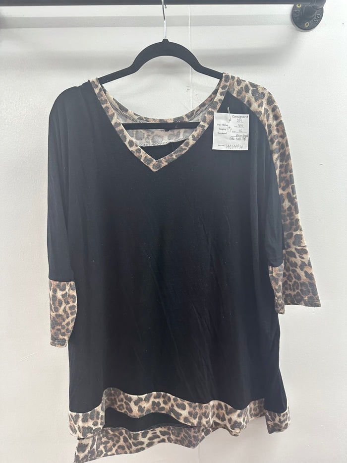 Vision Black and Leopard Print Tunic Top     2X      (014)