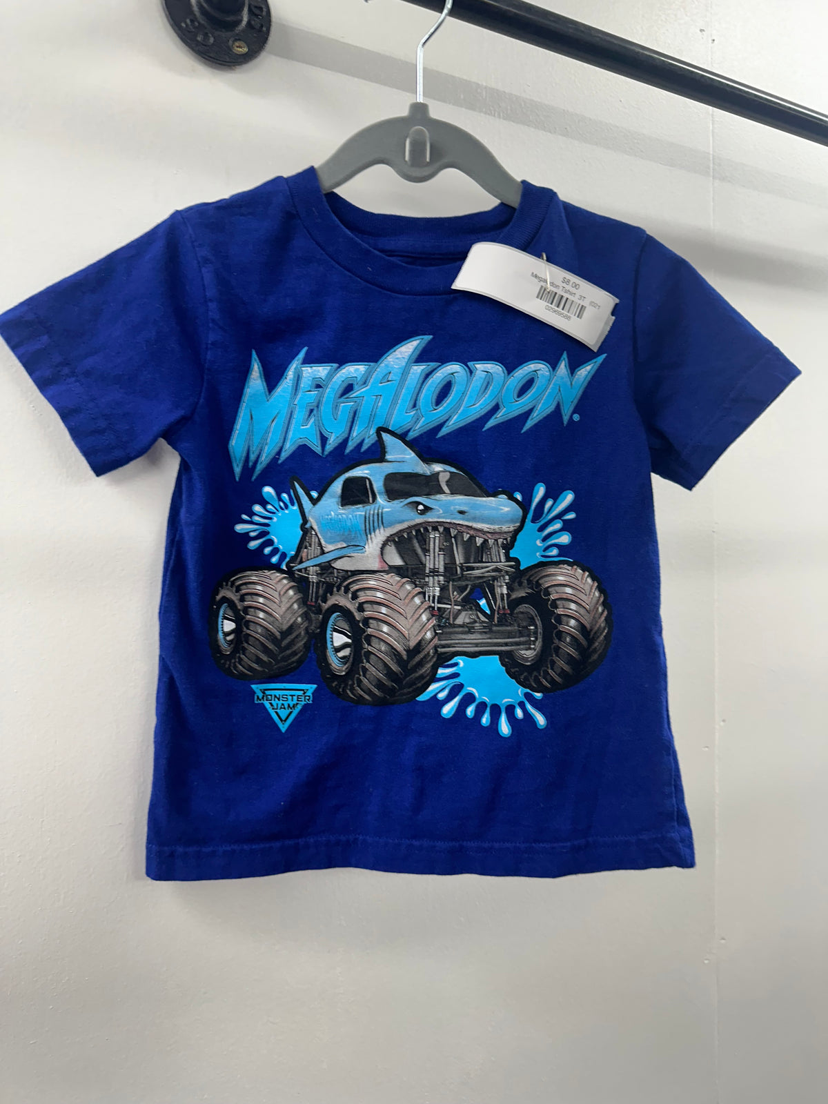 Megalodon Tshirt  3T   (021)