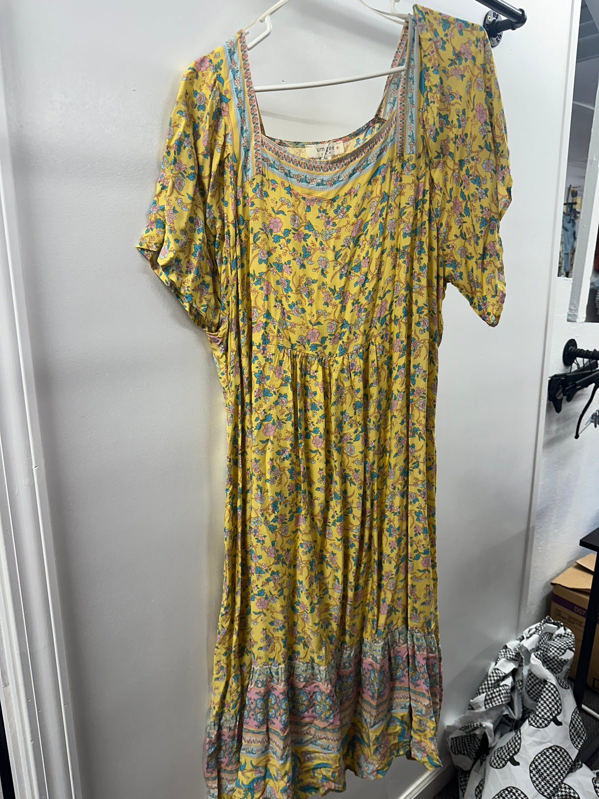 Umgee Yellow Floral Dress  1XL  (001)