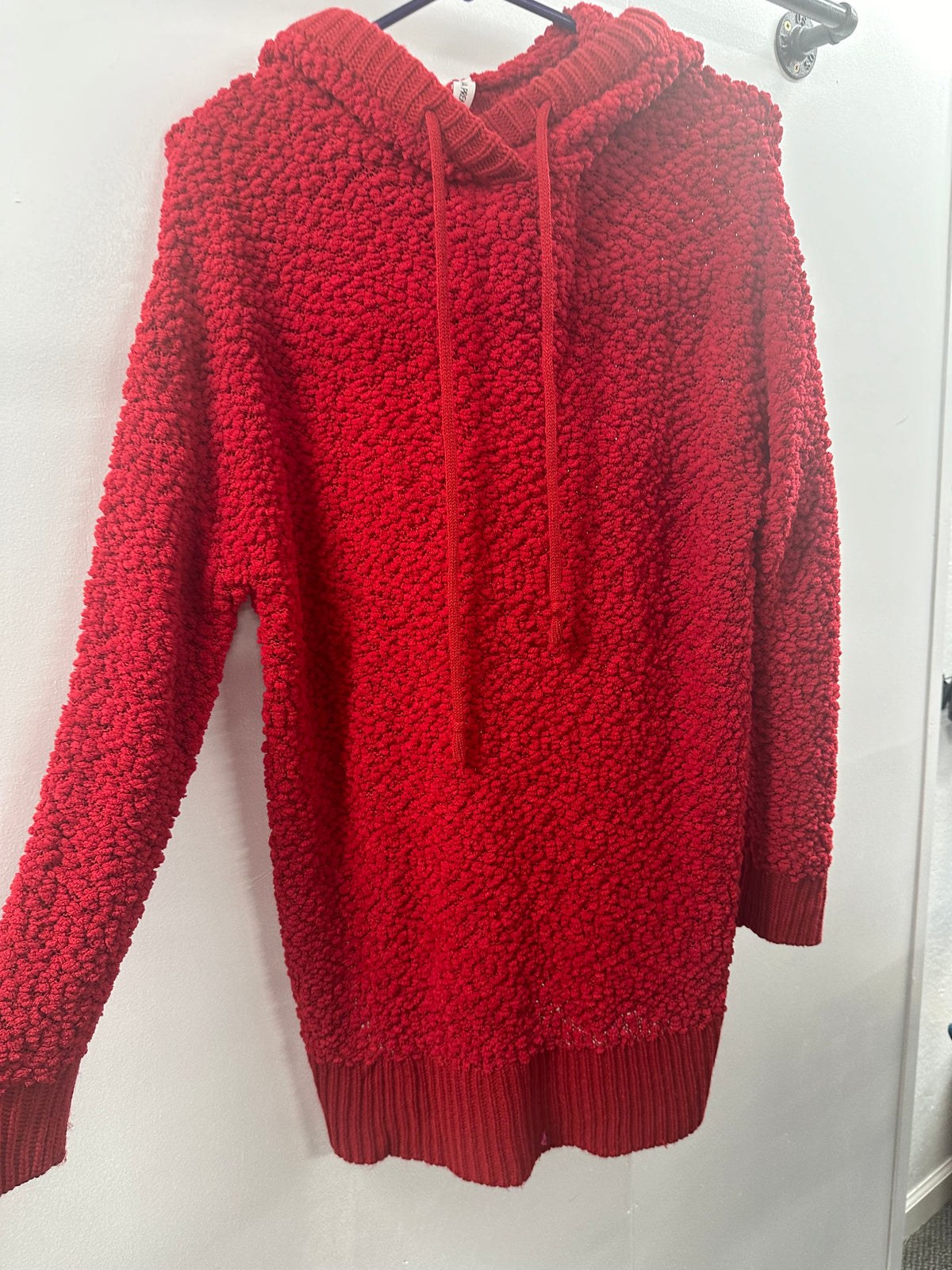 Zenana Red Popcorn Hoodie  Medium  (020)