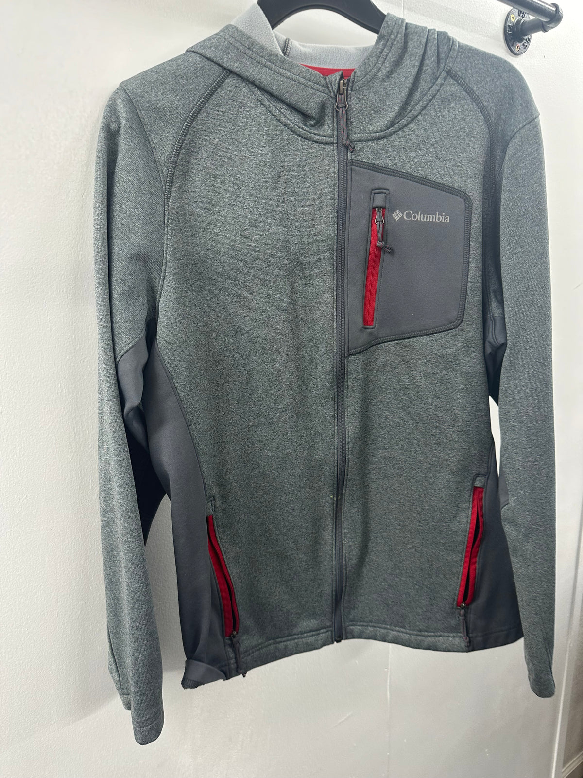 Columbia Red/Gray Jacket      Small      (001)