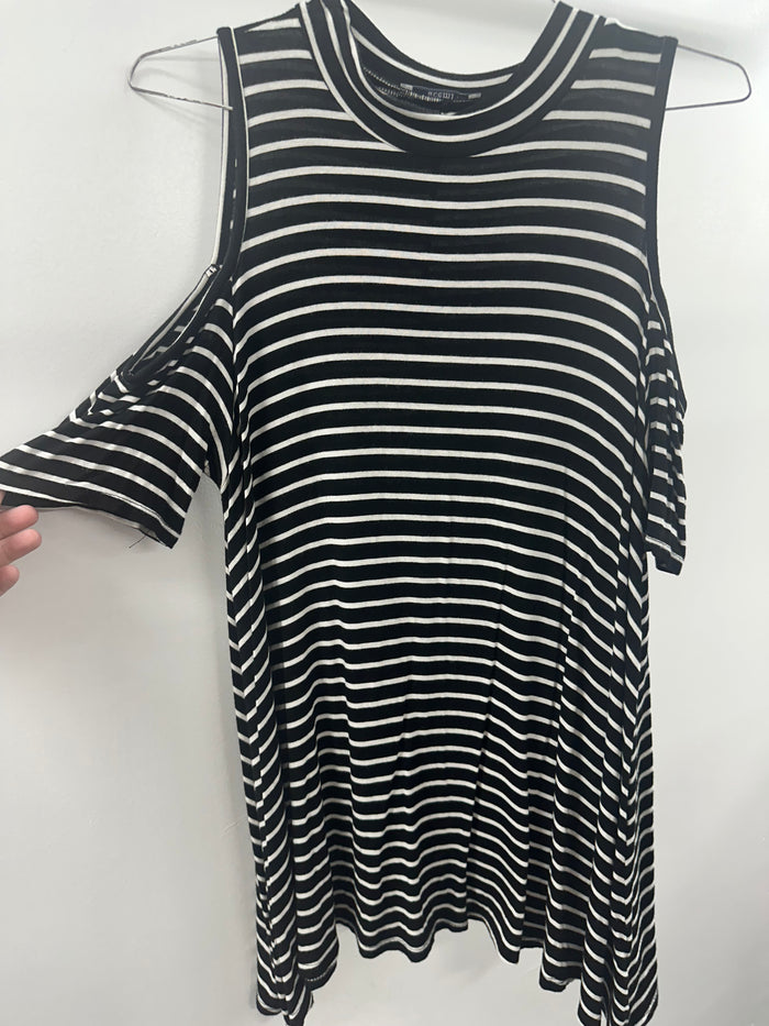 Acemi Black Stripe Cold Shoulder Top  Medium  (020)