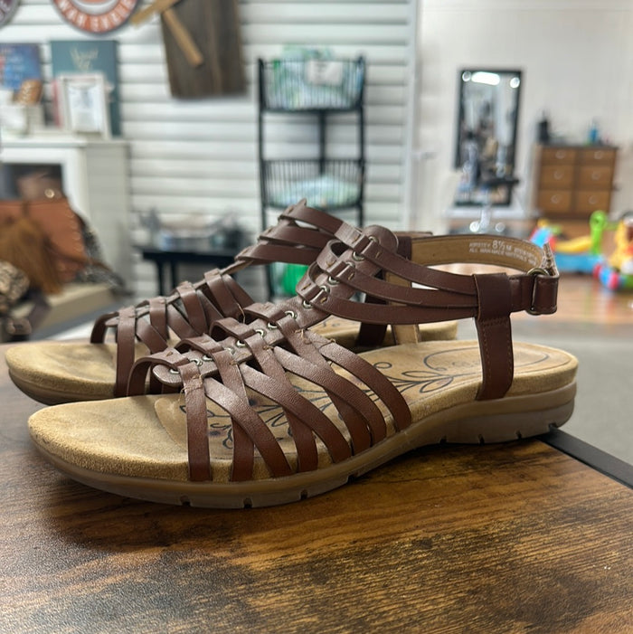 BareTraps Brown Sandals    Size 8 1/2      (007)