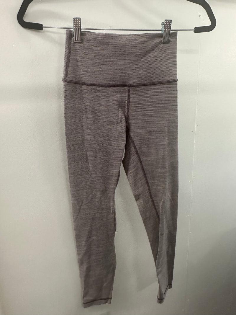 Lululemon Purple Leggings   Size 4     (018)