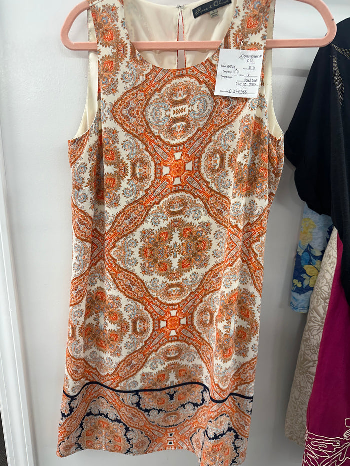 Rose&Olive Orange Dress     Size 6      (014)