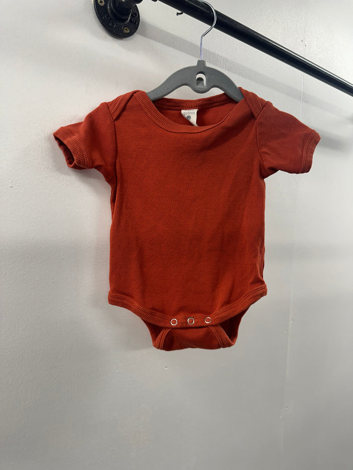 Kate Quinn Orange Onesie  3-6Months    (021)