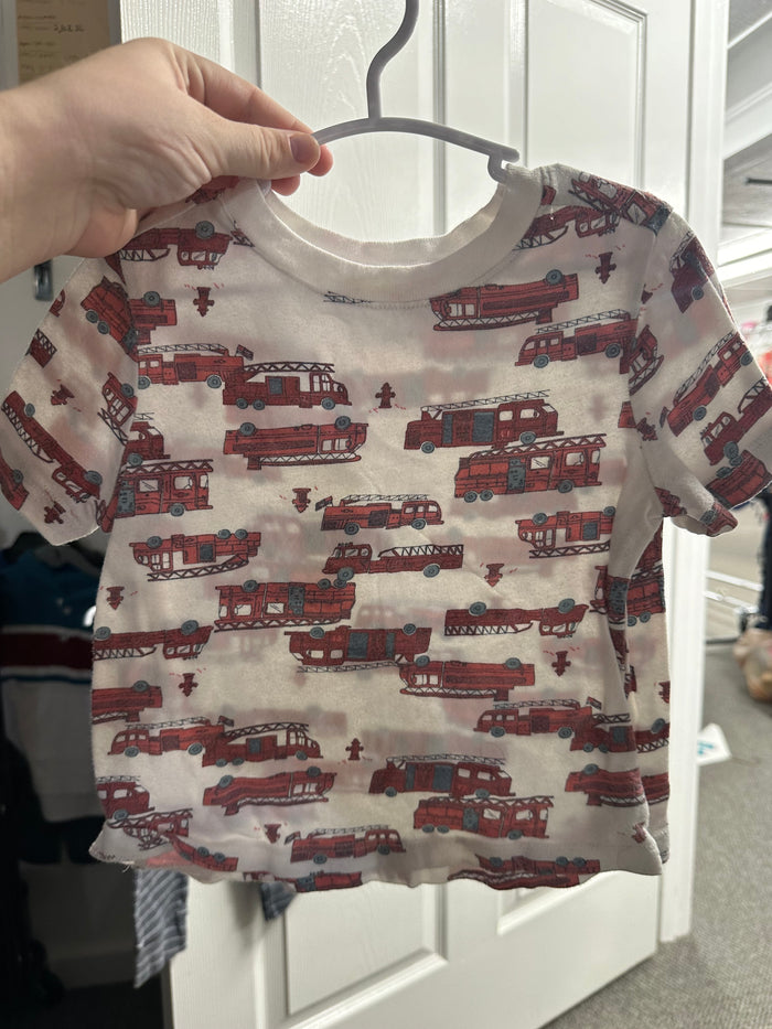 FireTruck Shirt   18-24 Months     (001)