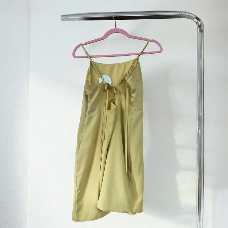 NWT HyFve Yellow Dress. - Large.   (009)