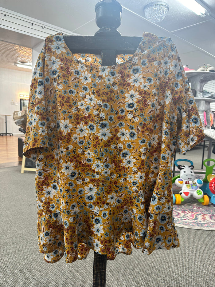 T&T Yellow Floral Tunic Top W/Ruffle. 2XL. (001)