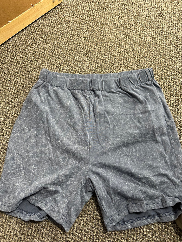 Denim Wash Elastic Shorts     Large.     (001)
