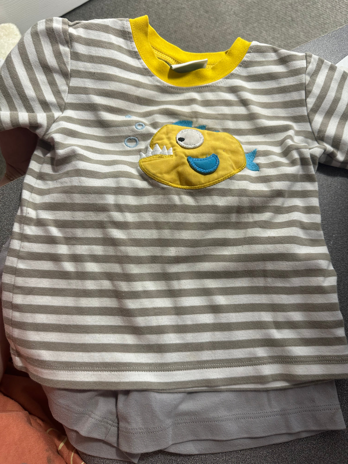 Zuccini Fish Stripe 2PC. Shorts Set        2T         (001)