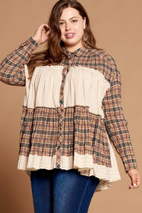 Plaid loose-fit collared button-down top