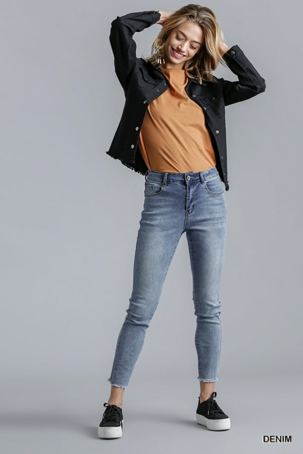 Stretch Skinny Jeans w/ Unfinished Hem