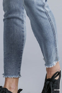 Stretch Skinny Jeans w/ Unfinished Hem